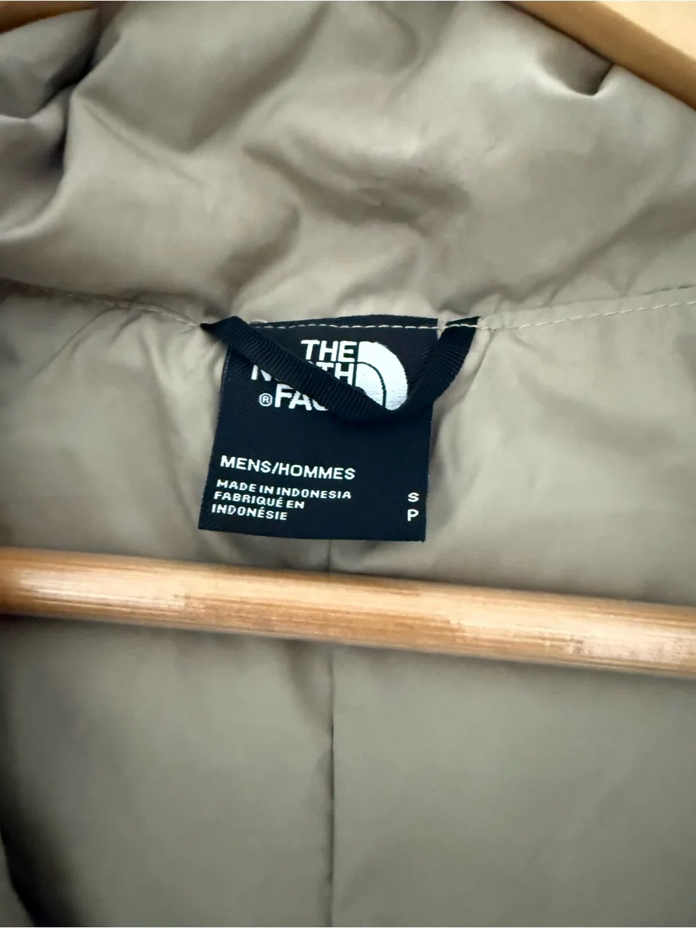 The North Face Men's Hooded Puffer Jacket - Light Beige